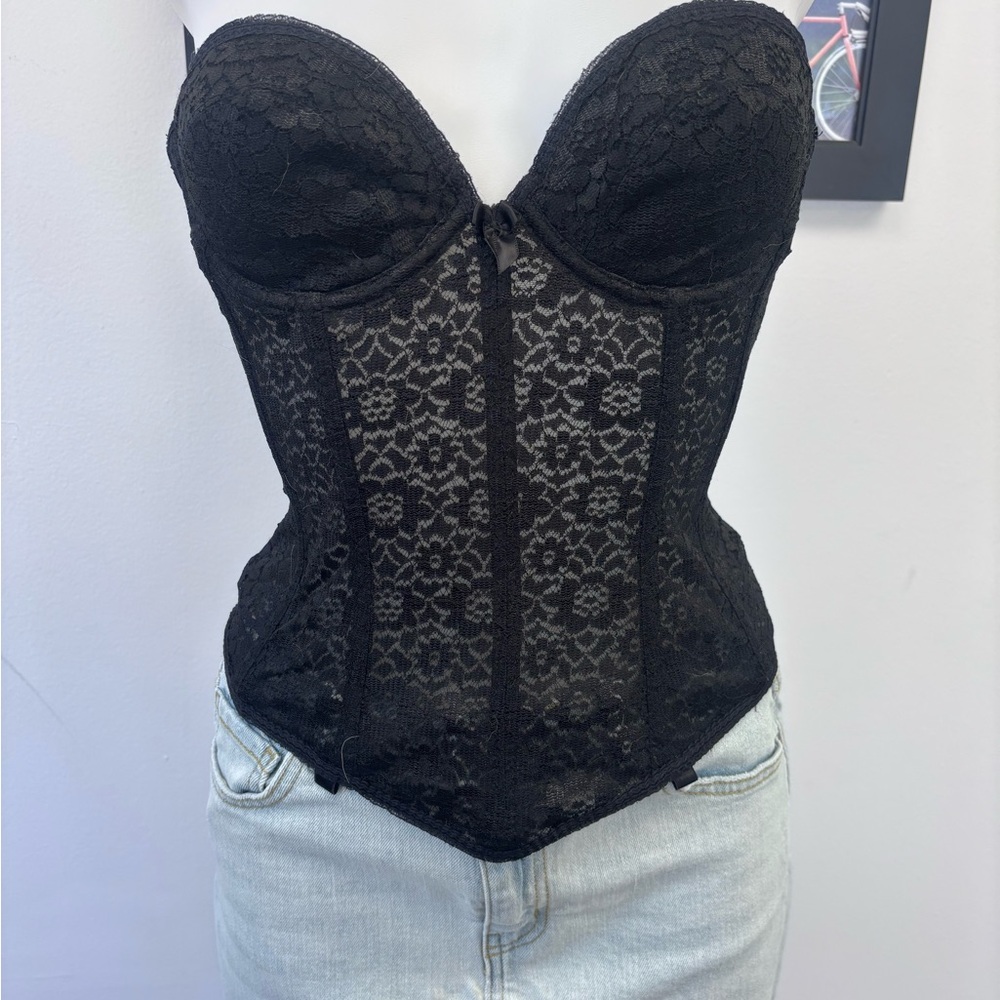 Elegant Black Lace Bustier